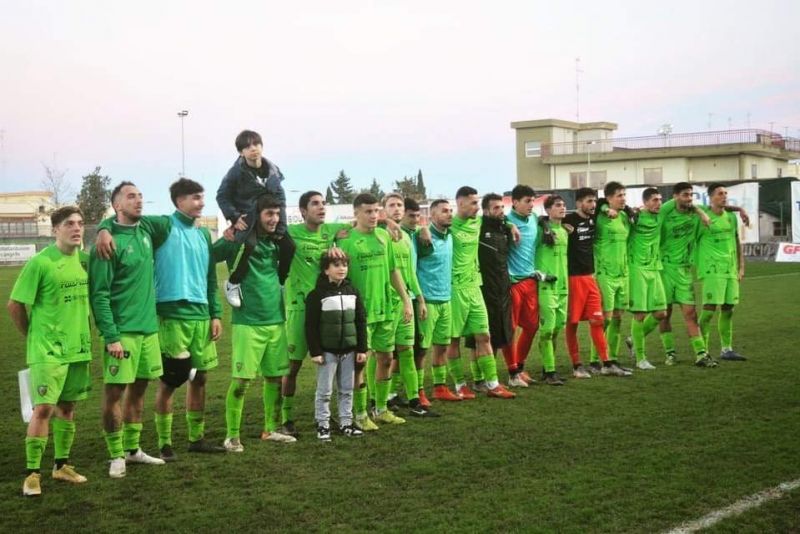 Calcio Al Bitonto Basta Un Gol Per Battere La Nocerina E Piazzarsi Al