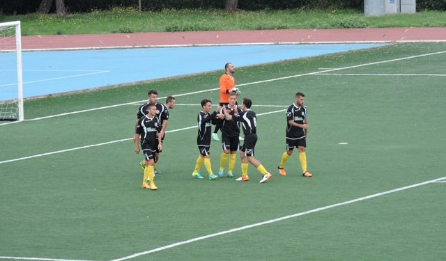 CALCIO – Omnia Bitonto, poker e vetta. 4-1 al Bitritto e primo posto solitario in classifica