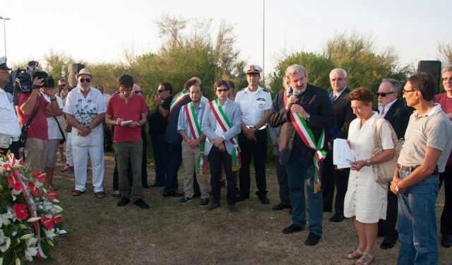 Atr 72 otto anni dopo dalla tragedia. Una cerimonia per ricordare le vittime, tra cui un bitontino
