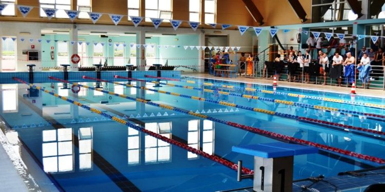 Piscina comunale. La giunta cittadina dà il via libera alle tariffe per la stagione 2016-2017