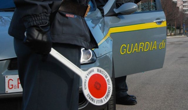 Rubano circa 2 quintali di rame. La GdF arresta un 43enne bitontino, i due complici scappano