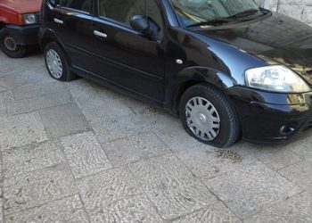 “I Cittadini contro le mafie e la corruzione”. Gravemente danneggiata l’auto del coordinatore