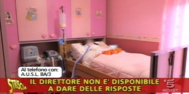 Bimba tracheotomizzata attende apparecchiature dalla Asl. La sanità bitontina finisce su “Striscia”
