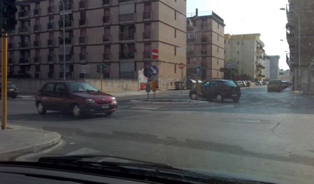 L’Associazione Controvento denuncia disagi al traffico tra via Generale Planelli e via Larovere