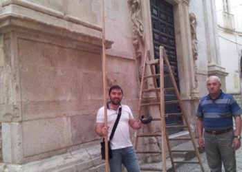 L’ass. Mangini e il copertone rimosso. “Ho solo compiuto un piccolo gesto per dare il buon esempio”