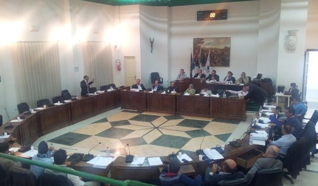 Modifiche al collegio dei revisori dei conti, via libera dal consiglio comunale