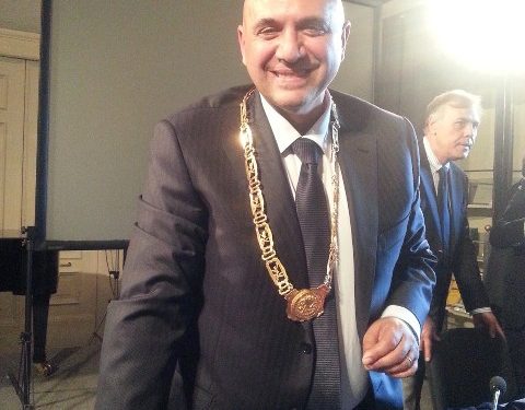 Passaggio di consegne: Corrado Petrocelli lascia il sigillo universitario ad Antonio Uricchio