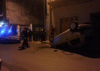 Auto si ribalta in via Imperatore Antonino, illeso un 45enne