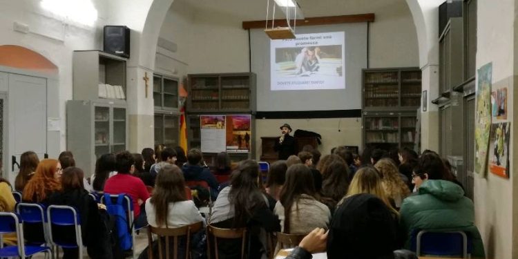 “Sylos 2.0”, e l’assemblea d’istituto si trasforma in un momento di formazione