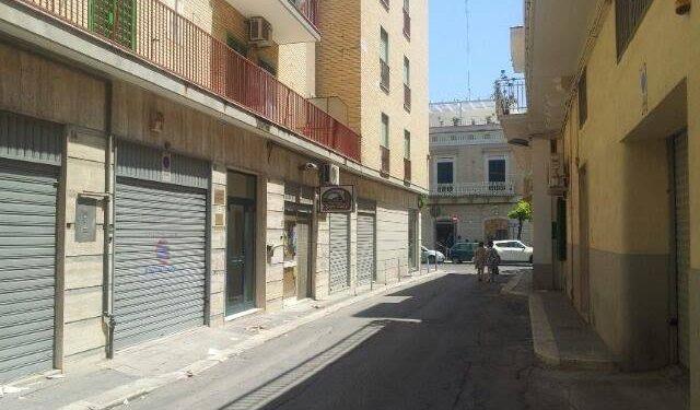 Scippo in via Mazzini, acciuffati i due malviventi e recuperata la catenina
