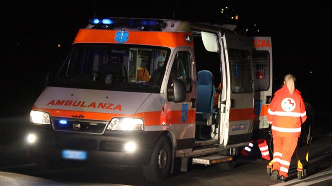 Terlizzi, auto pirata investe bambino di Mariotto. Il sindaco Gemmato: “Aiutiamo i carabinieri a scoprire il responsabile”