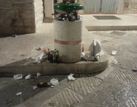 Ordinanza sindacale vieta vendita di bevande in vetro durante manifestazioni pubbliche
