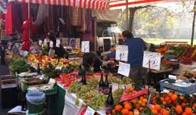 Mercato settimanale. L’assessore: “Nei prossimi giorni incontreremo gli addetti ai lavori”