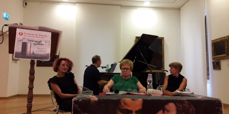 Conclusa la settima edizione del Festival della poesia. Grande successo per il reading letterario di Carla Abbaticchio