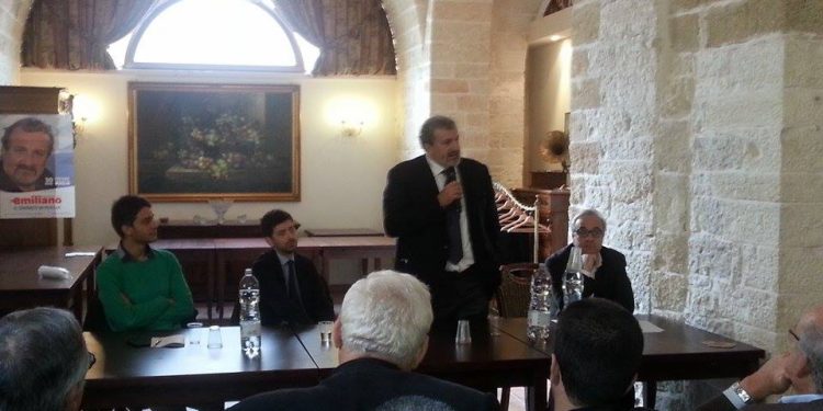 Emiliano: “Non governeremo con riunioni di maggioranza, ma con i partiti”