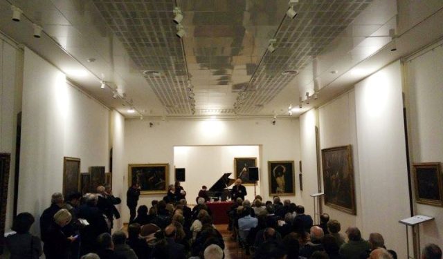 “Bitonto è in un mare di ulivi” e i ricordi si fanno strada tra le pagine del libro del prof. Pice