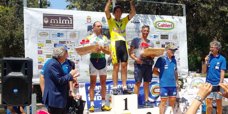 Oltre 50 anni e non sentirli. Luigi De Gennaro trionfa al “Ciclosport città di Modugno”