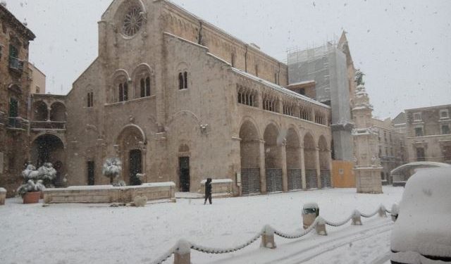 Bitonto sotto la neve. Nel pomeriggio, forse, nuove precipitazioni