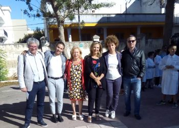Suona la campanella alla “Don Tonino Bello”. Inagurato, ieri, il nuovo anno scolastico
