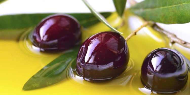 Olio dannoso come il fumo, Onu e Oms ribaltano la scienza. Sicolo: “Uniti, fermiamo in ogni modo questa follia”