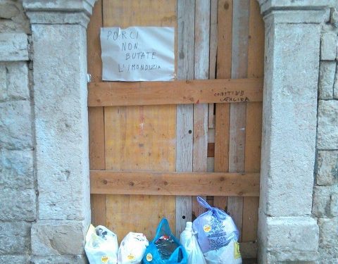 Raccolta “porta a porta”: “verifica sul campo” dell’assessore ambiente e del direttore Asv