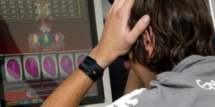Gioco d’azzardo. Il sindaco emana nuove regole per combattere il preoccupante fenomeno