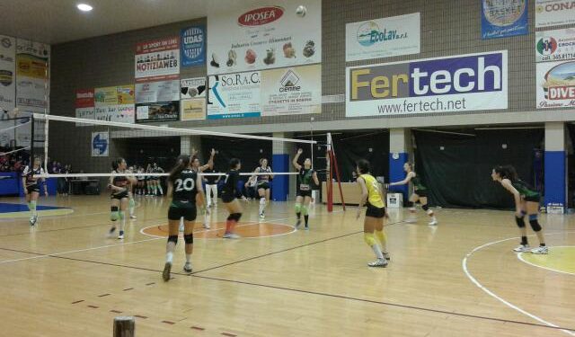 VOLLEY – Sfida al vertice dai mille rimpianti. Cocente 3-0 per la Just British in terra cerignolana