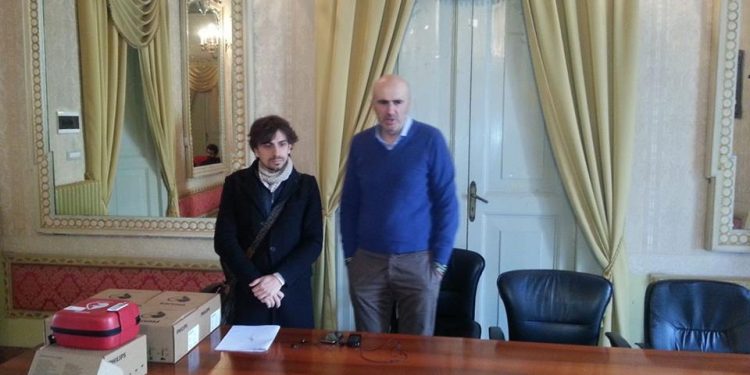 Sport sempre più sano e sicuro. Consegnati ieri i cinque defibrillatori