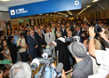 “Sali sul treno e vola in Europa”, inaugurato il passante ferroviario per l’aeroporto di Bari