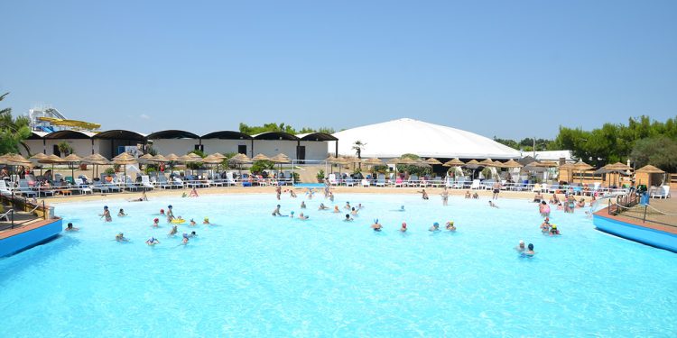 Bimba rischia l’annegamento, salvata da un bagnino ex giocatore della Volley ball Bitonto