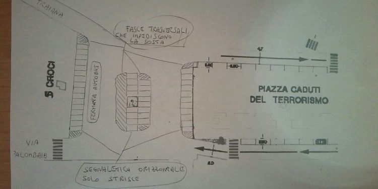 Piazza Cinque Croci: “Posti auto più ordinati, ma viabilità in tilt. E zero spazi per i bus”
