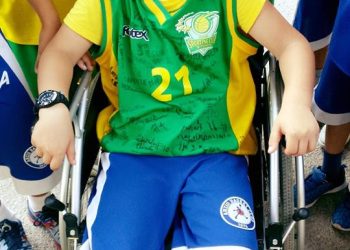 La Storia/Il piccolo cestista laziale s’infortuna, la famiglia bitontina e lo Sporting lo “adottano”
