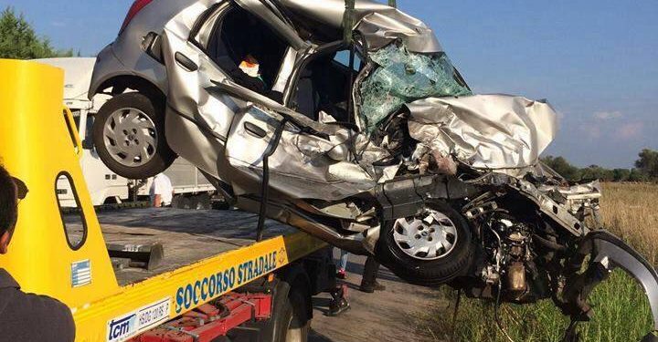 Brutto incidente ieri sulla sp 231. Autovettura tamponata si schianta contro un camion