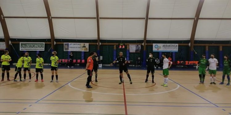 CALCIO A 5 – Nel girone D di serie A2, la legge è sempre quella neroverde. Ieri altri sei goal all’Irpinia e vetta ancora più solida