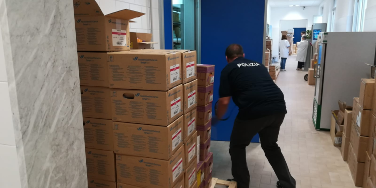 La farmacia dell’ospedale ancora preda dei ladri, stanotte un nuovo assalto