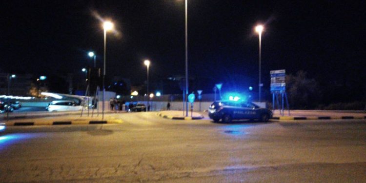Ultim’ora. Frontale all’interno del sottopasso, traffico bloccato