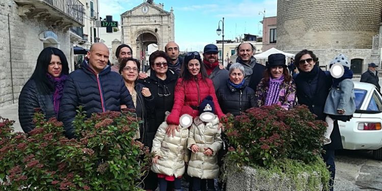 Michele Castellano ci resituisce le fioriere di piazza Cavour