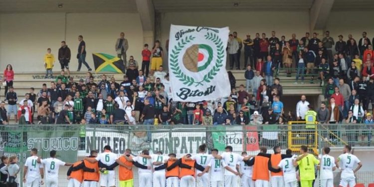 È il giorno del big match Bitonto–Taranto, vietata la trasferta ai tifosi rossoblù