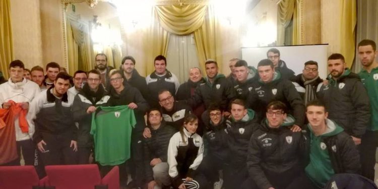 Il Bitonto abbraccia nuovamente il sociale “adottando” la Polisportiva Elos