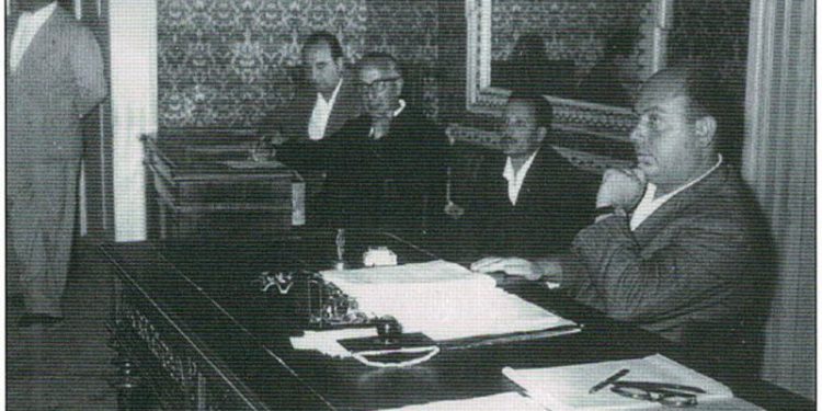 La Politica, ieri e oggi/Le amministrative del ’60 e la riconferma a sindaco di Vito De Santis