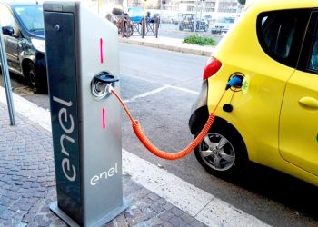 Emissioni zero. Il Comune di Bitonto installerà 7 colonnine pubbliche di ricarica per auto elettriche