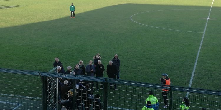 Il calcio bitontino rende omaggio a Pinuccio De Michele, capitano della mitica squadra che centrò la IV Serie